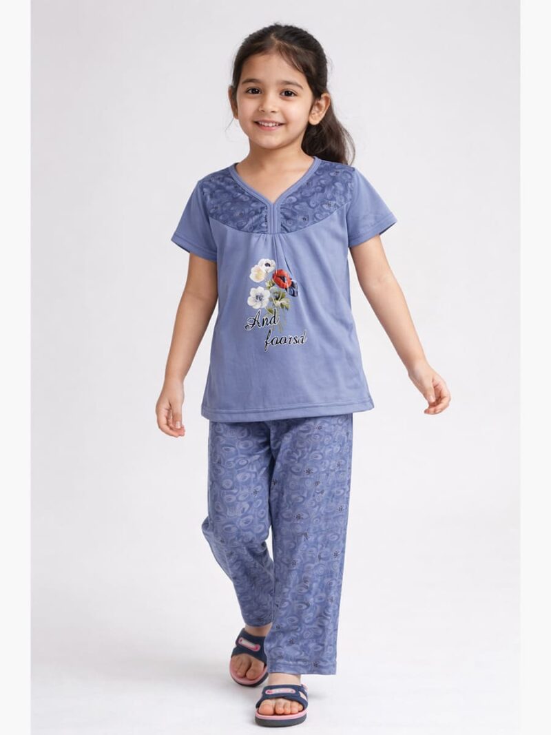 KNS-234-01-GY-6-7Y-F Girls Cotton Printed Night Suit - Gray