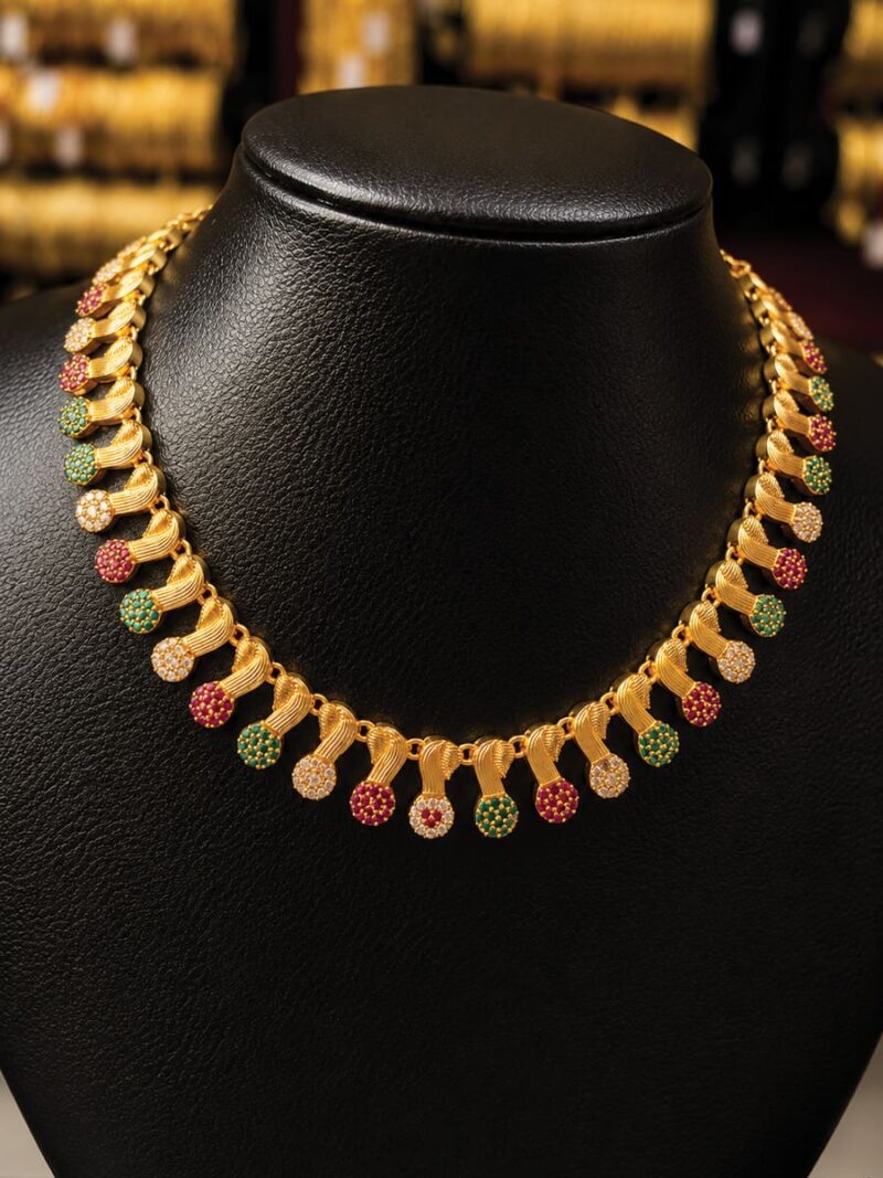 WJ-WP-S-29-12-b. Women's Gold-Plated Traditional Ruby Green Necklace