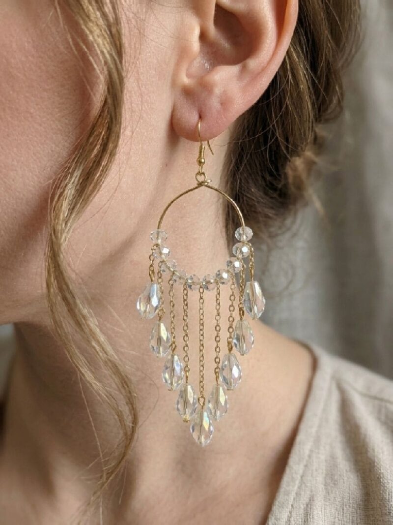 Women's Crystal Raindrop Hanging Earrings - White