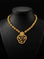 Women's Alloy Traditional Gold Necklace