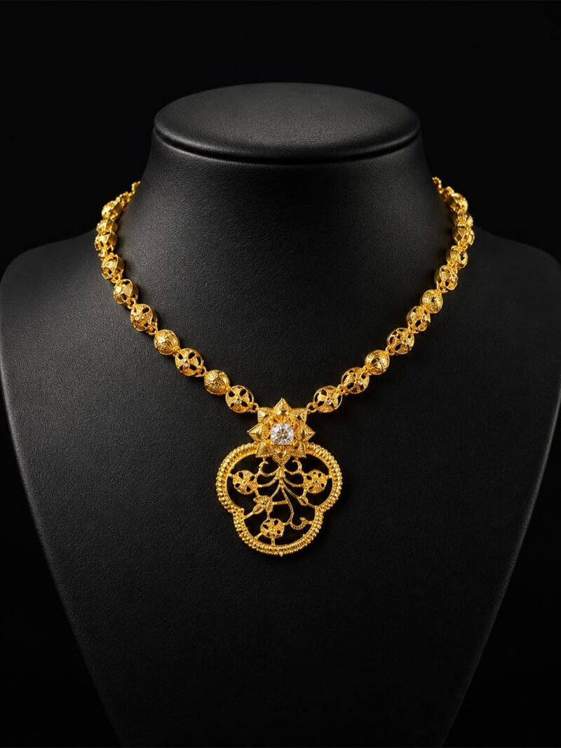 Women's Alloy Traditional Gold Necklace