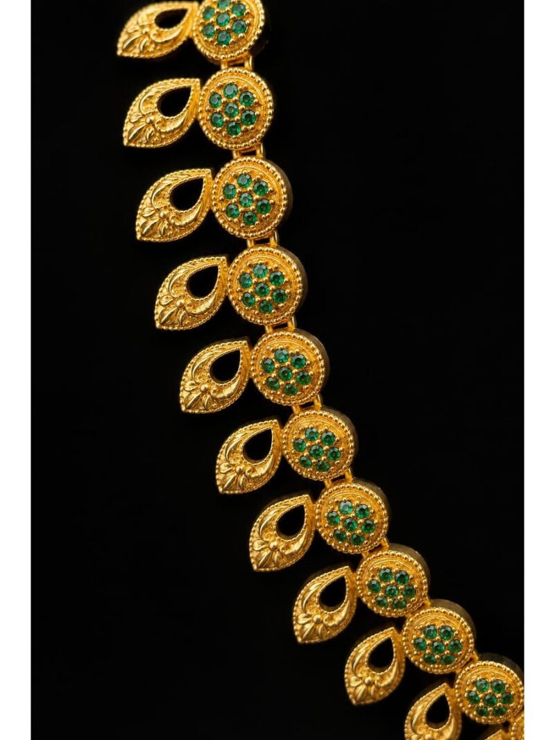 Women's Alloy Leaf Necklace - Gold & Green