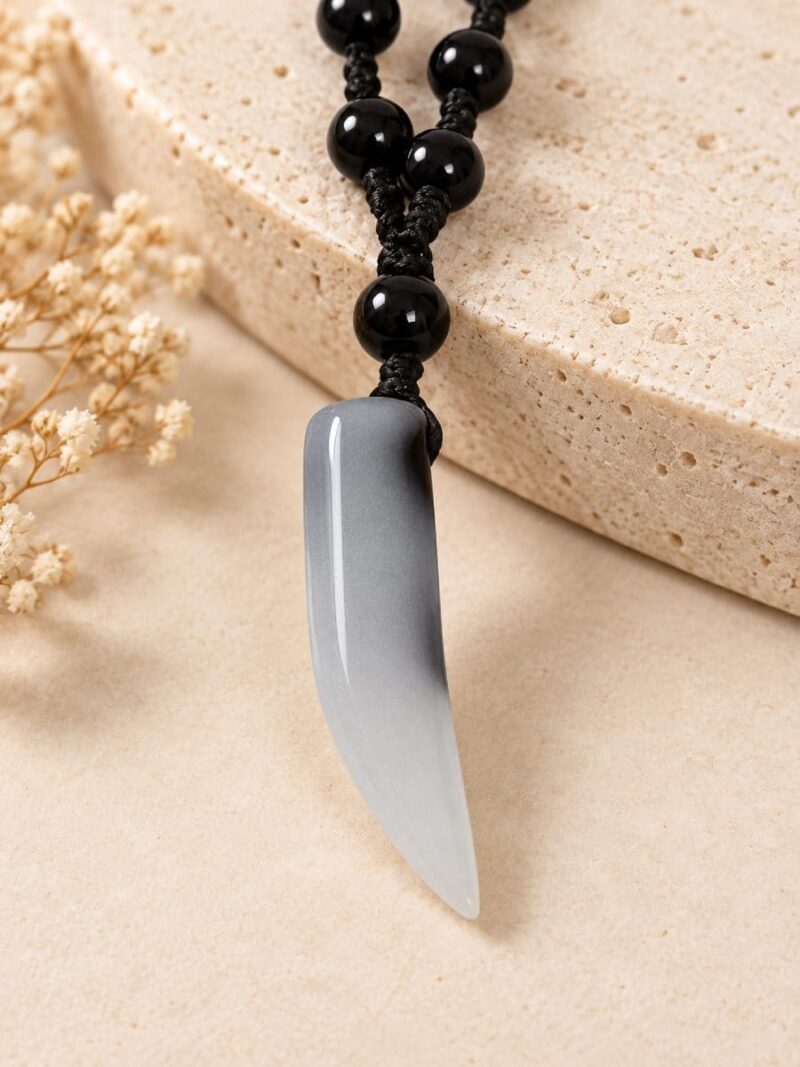 Unisex Beaded Fang Pendant Chain - Black
