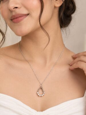 Women’s Silver Pearl Pendant Chain – White