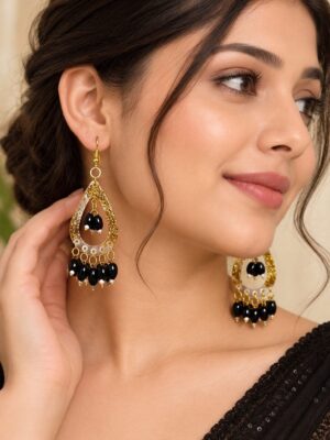 Women's Resin Hanging Earrings - Black