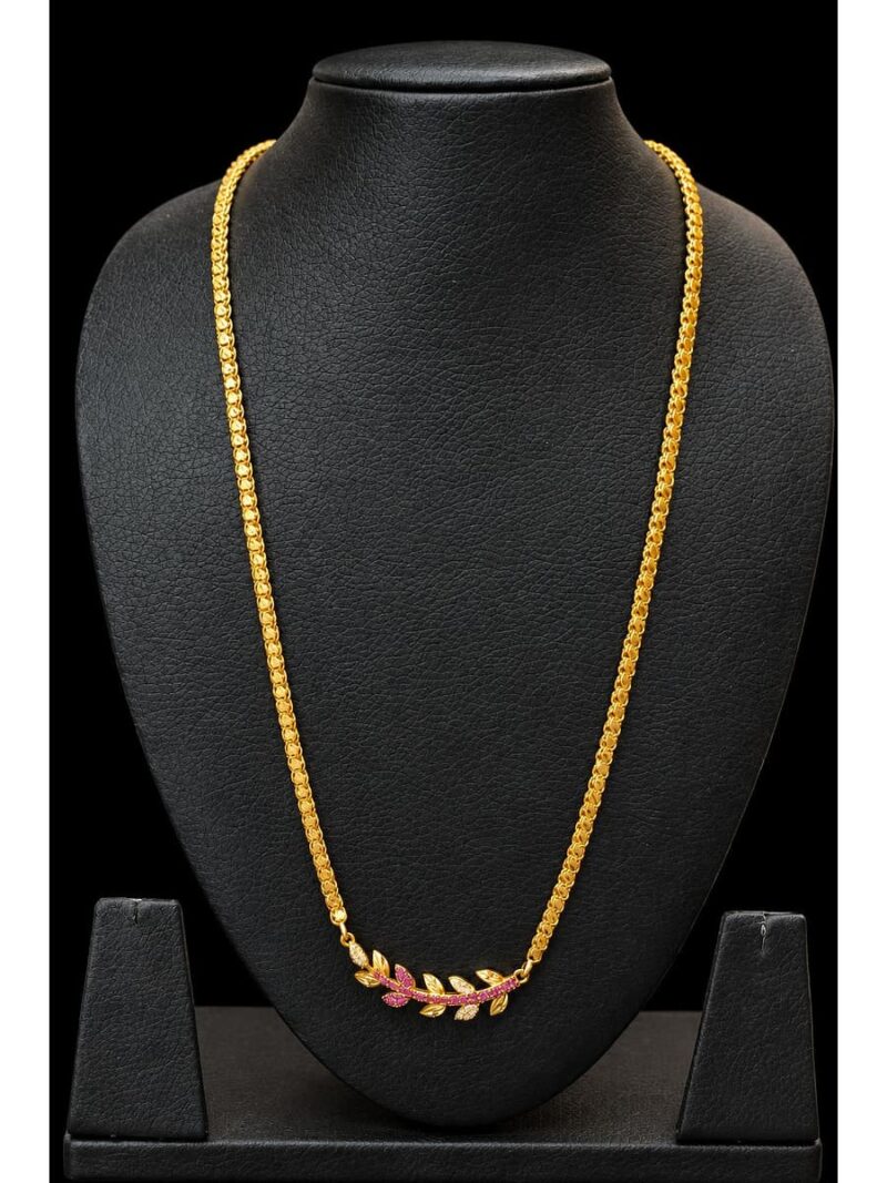 Women's Gold-Tone Pink Floral Pendant Chain Necklace